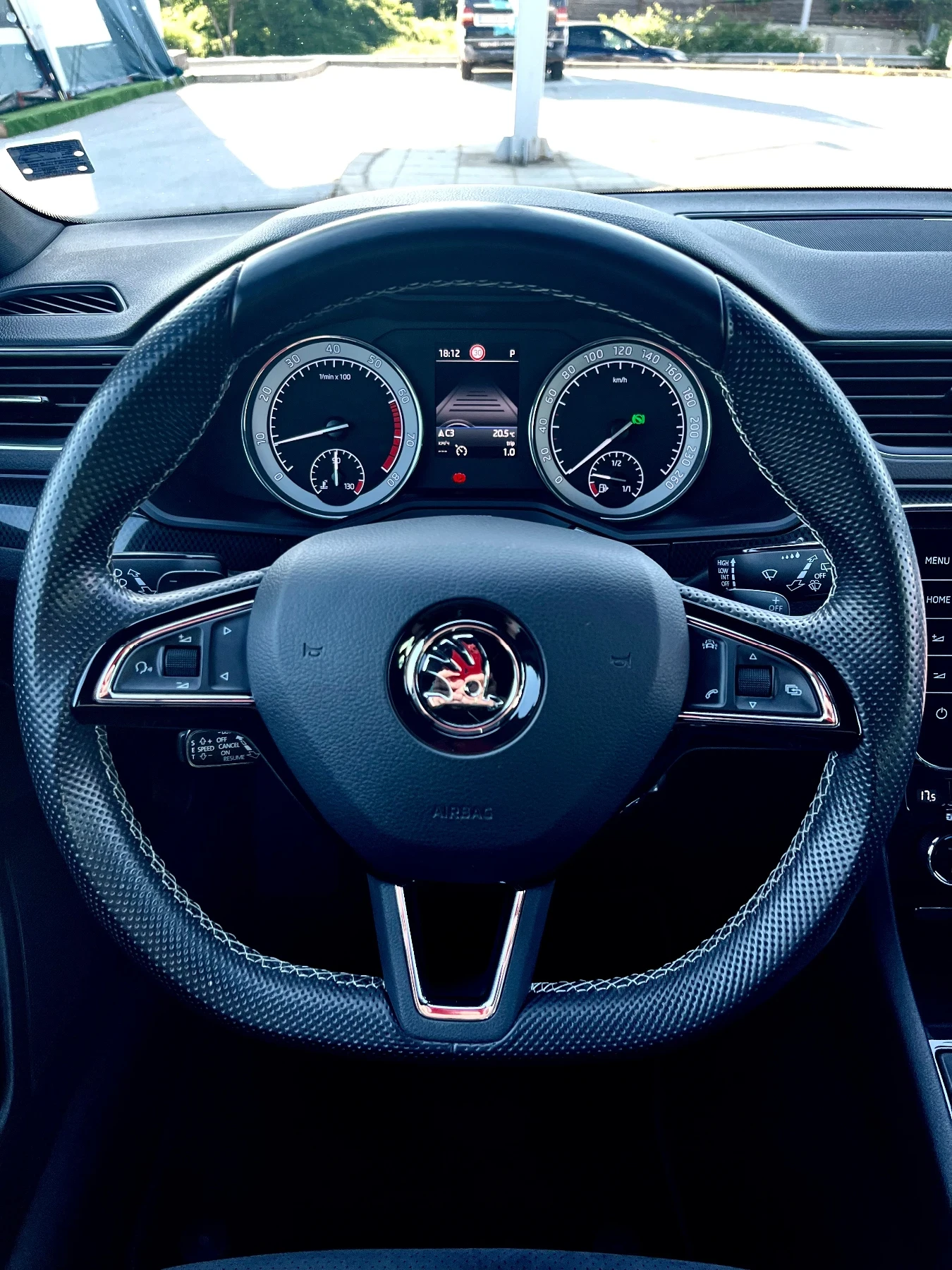 Skoda Superb Sportline, 2.0 tsi, 280 к.с., 4х4, снимка 9 - Автомобили и джипове - 54555341