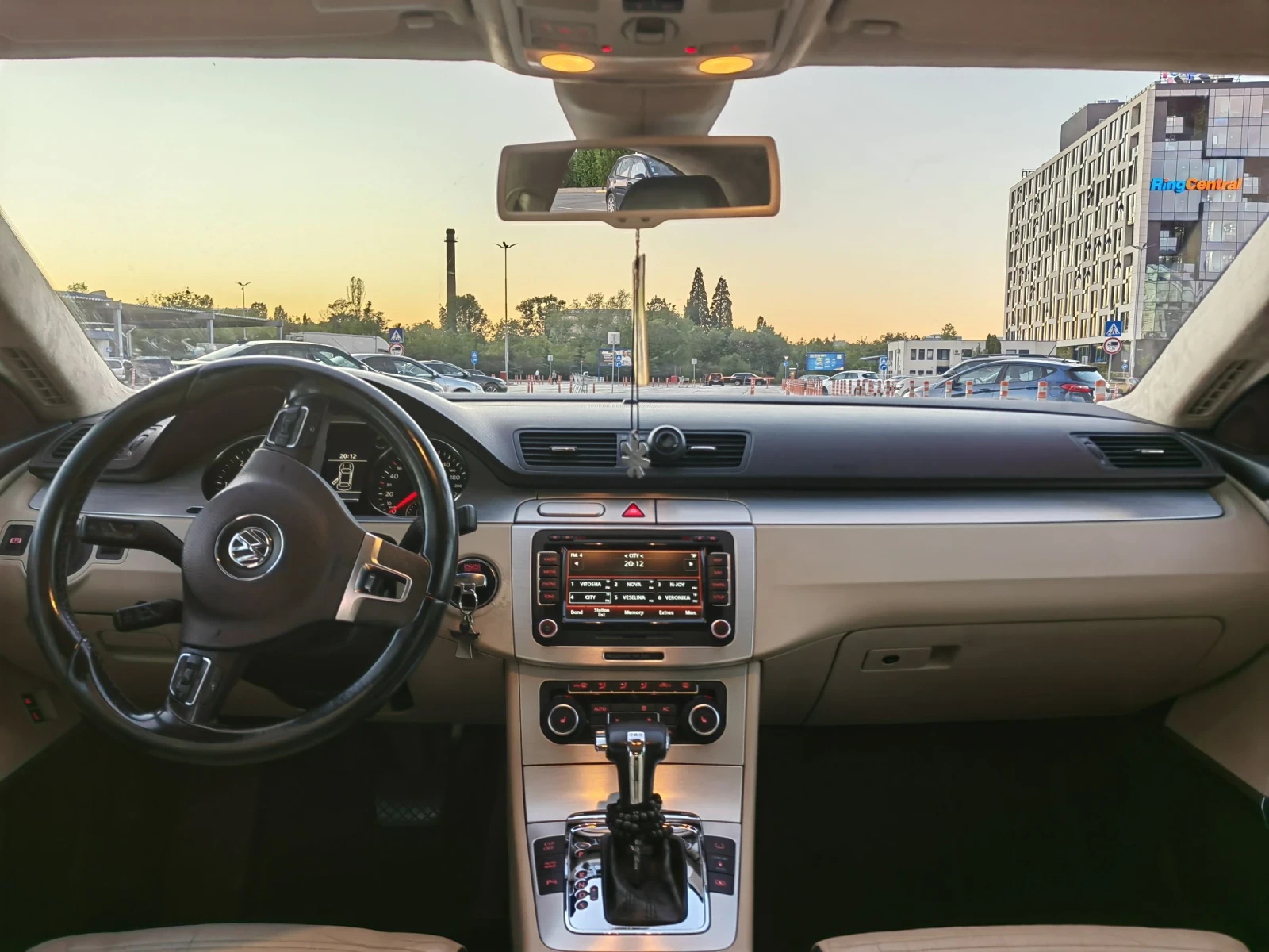 VW CC 2.0TDI 170hp, снимка 9 - Автомобили и джипове - 54719572