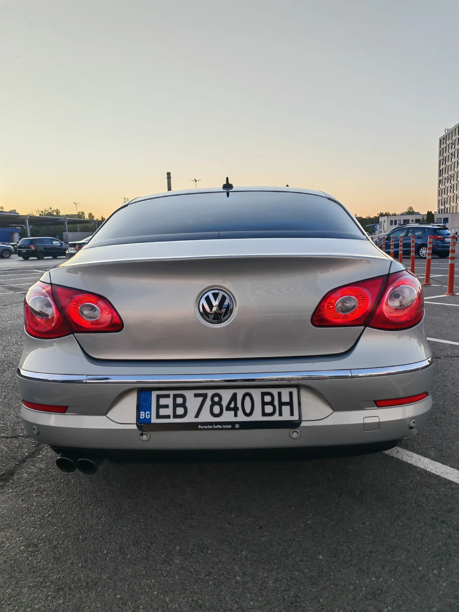 VW CC 2.0TDI 170hp, снимка 6 - Автомобили и джипове - 54719572
