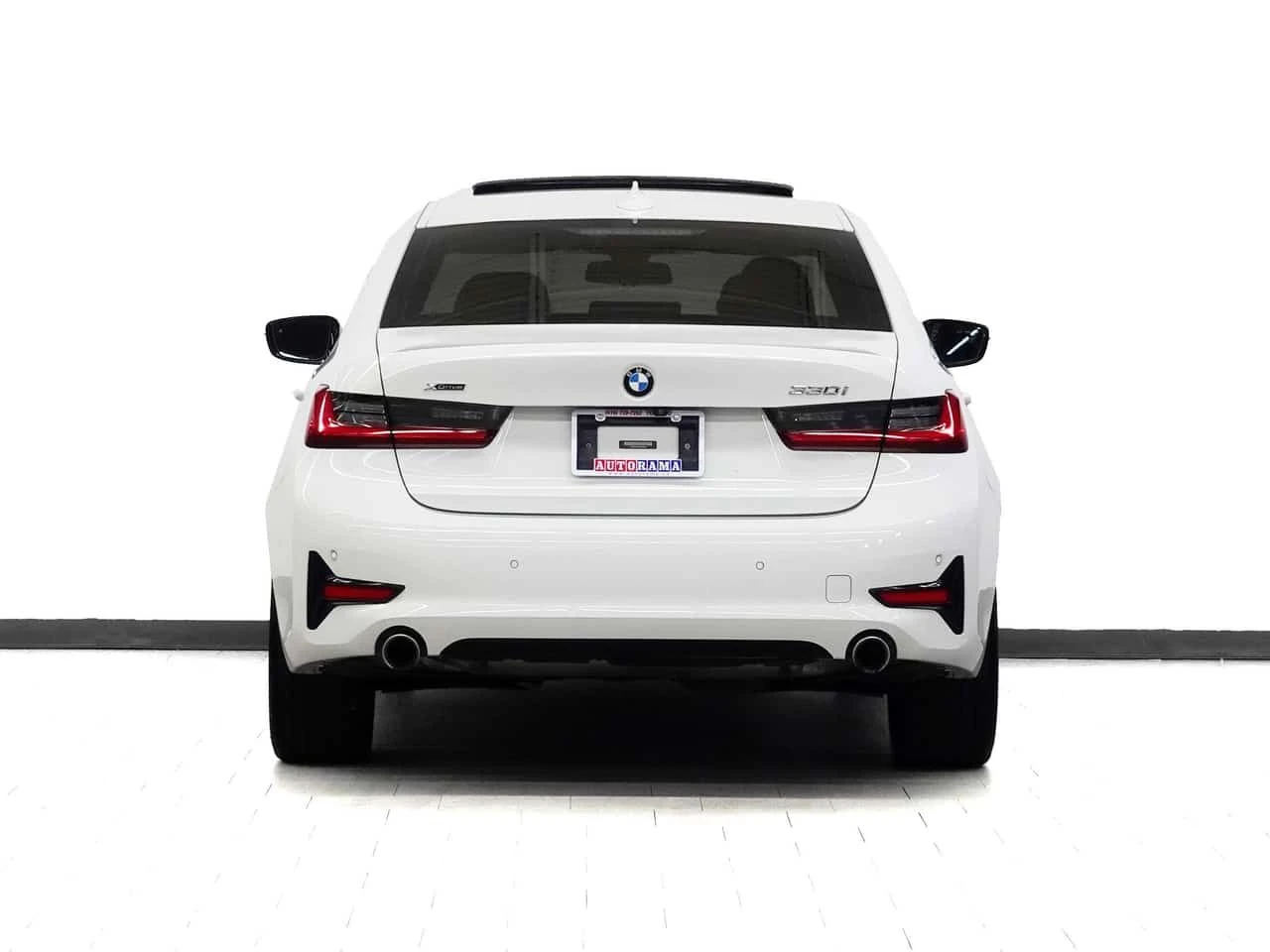 BMW 330 * CARFAX * ЦЕНА ДО БГ, снимка 2 - Автомобили и джипове - 54742697