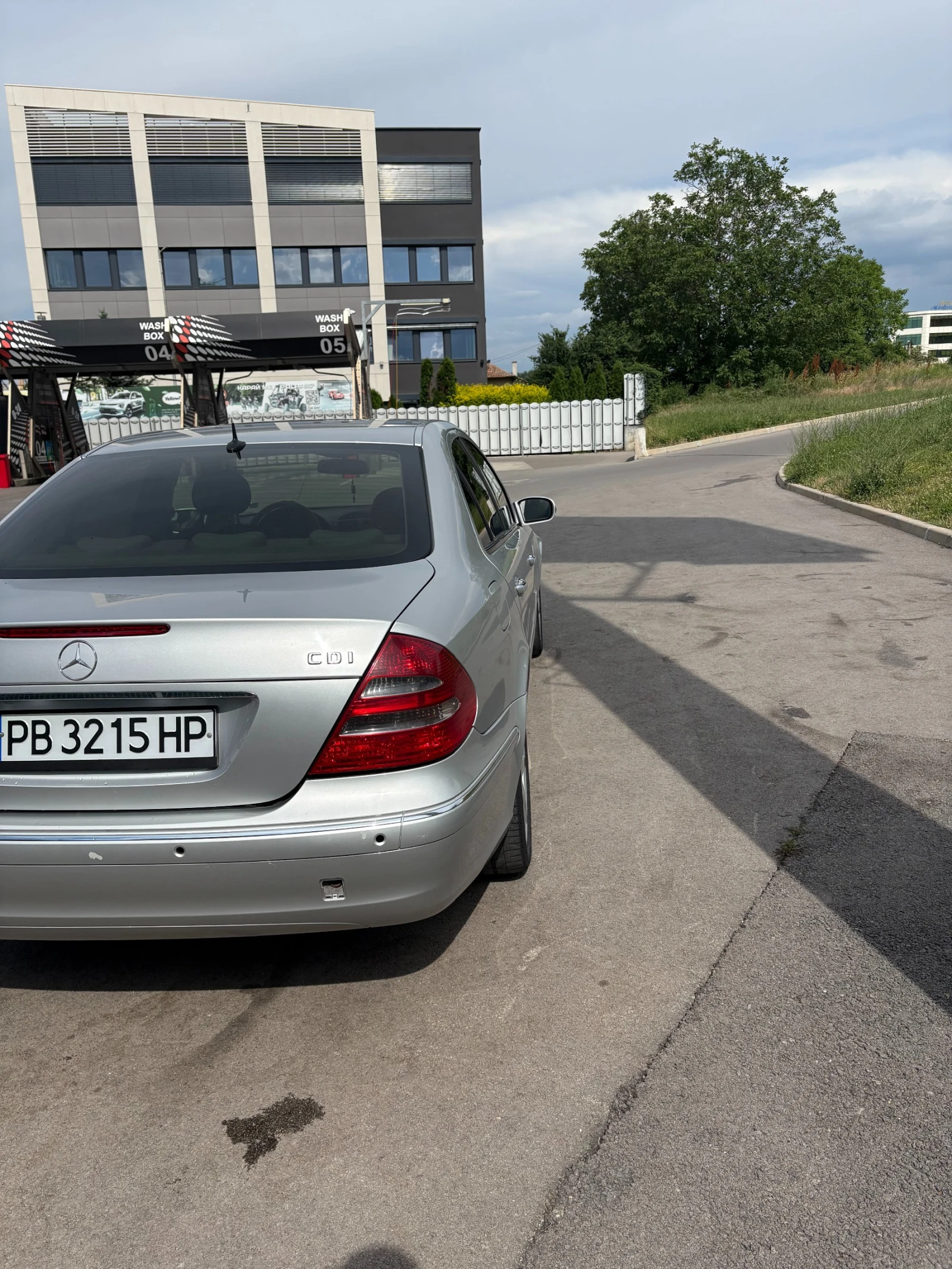 Mercedes-Benz E 320, снимка 6 - Автомобили и джипове - 54948745