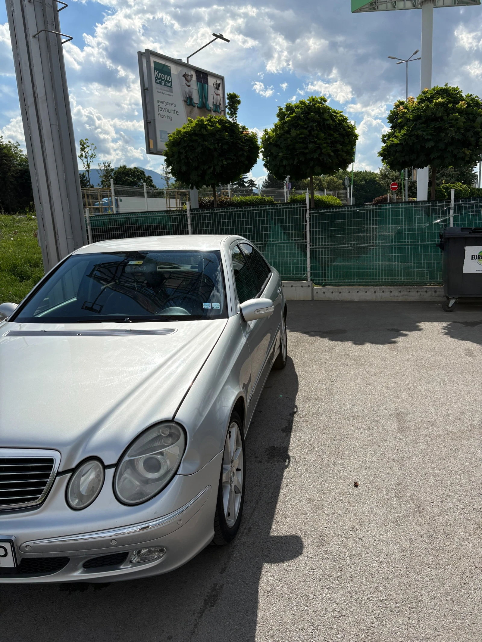 Mercedes-Benz E 320, снимка 9 - Автомобили и джипове - 54948745