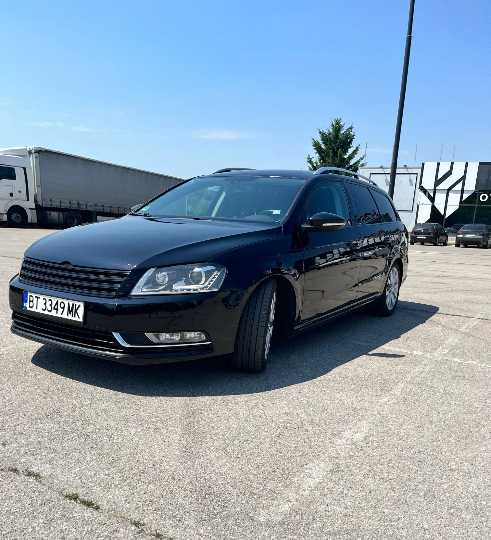 VW Passat 2.0TDI 140k LED РЕАЛНИ КМ, снимка 3 - Автомобили и джипове - 55068875