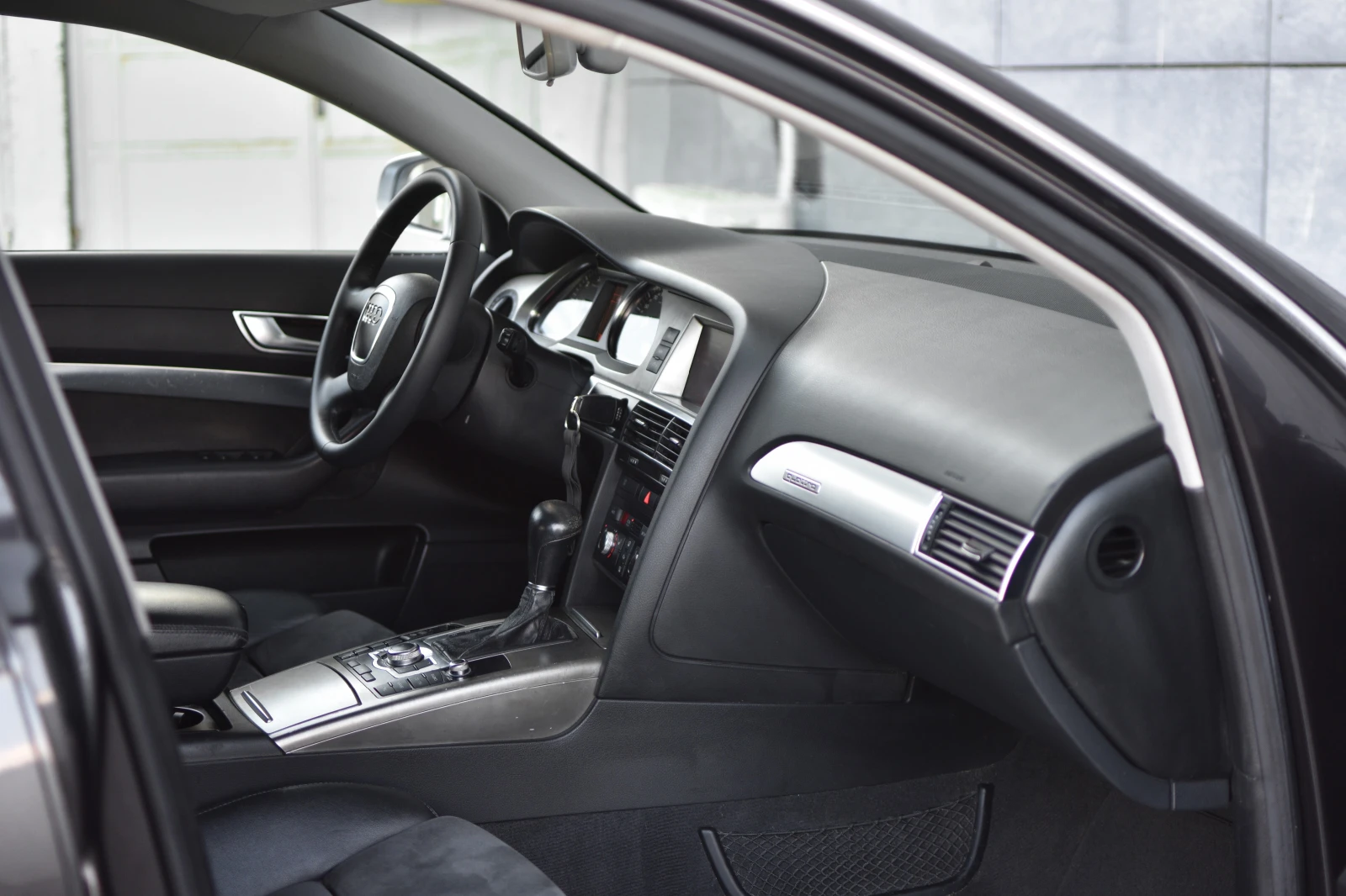 Audi A6 Allroad 3.0 TDI QUATTRO, снимка 8 - Автомобили и джипове - 55299643