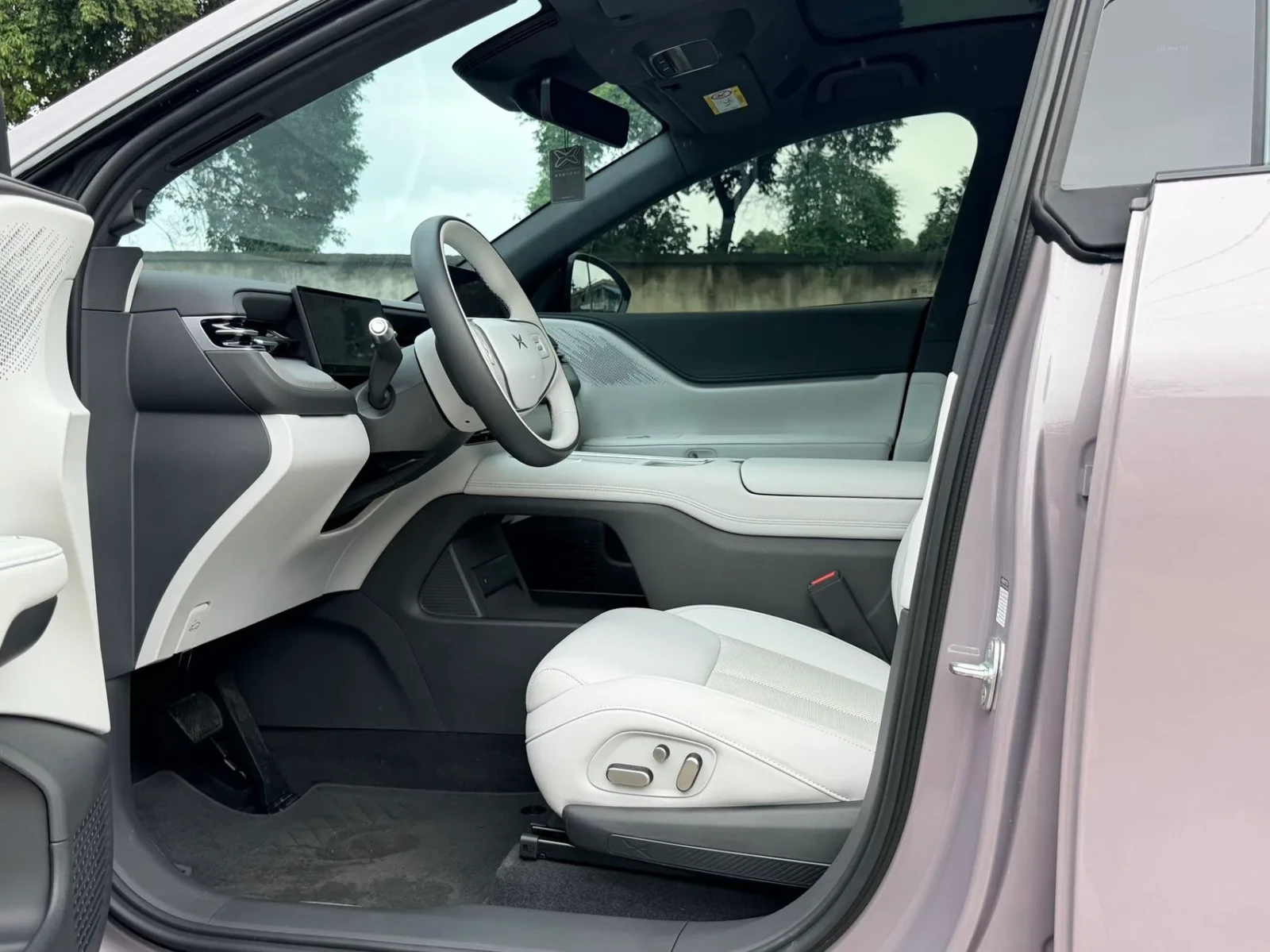 Xpeng G6 RWD 68.5kWh MAX Flagship version, снимка 9 - Автомобили и джипове - 55315775