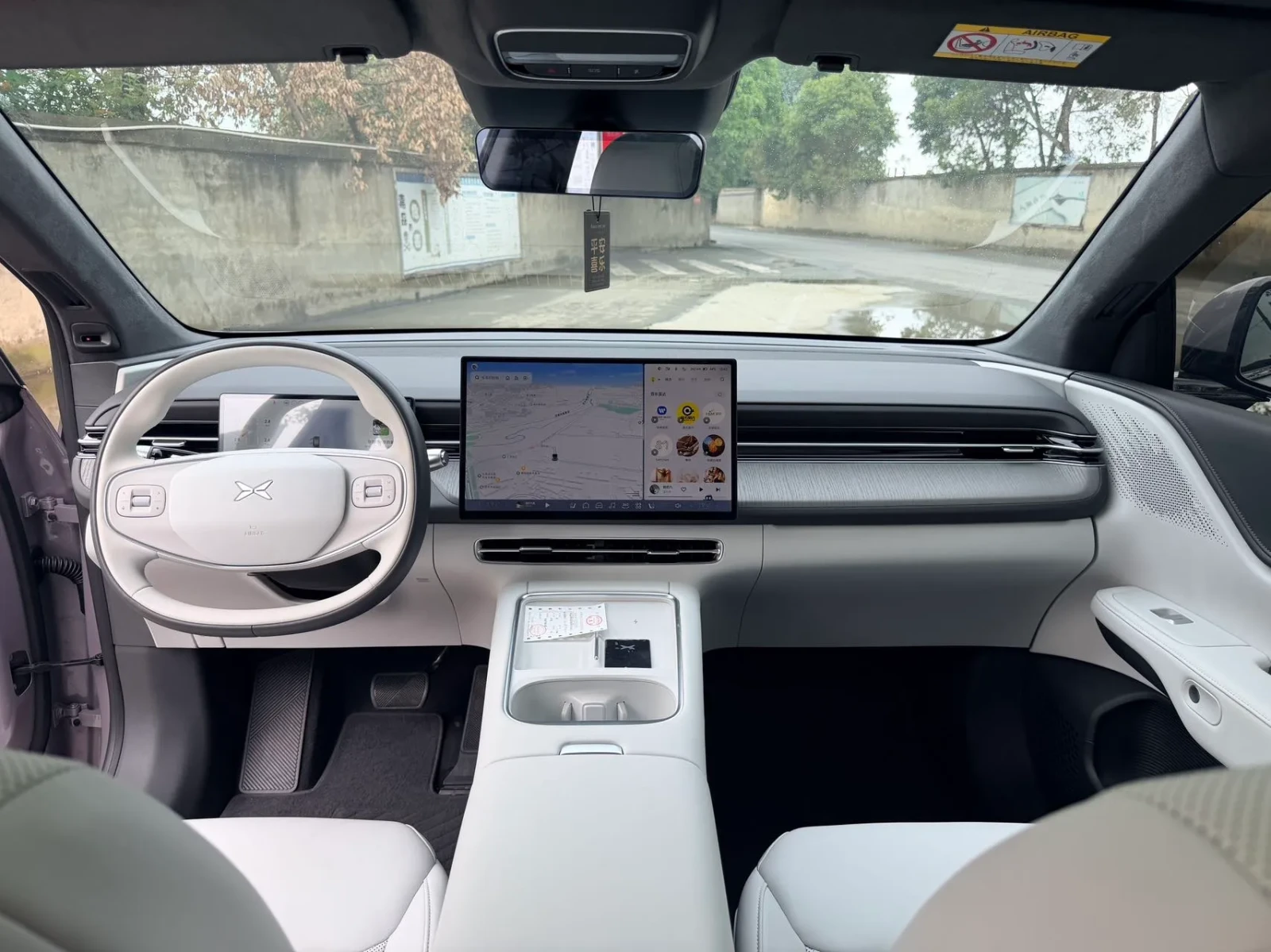 Xpeng G6 RWD 68.5kWh MAX Flagship version, снимка 11 - Автомобили и джипове - 55315775