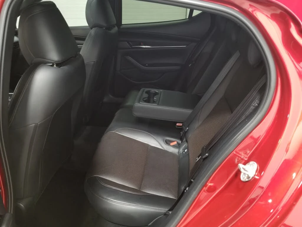 Mazda 3 Premium Hatch | AWD | Мъртва точка | Подгрев, снимка 13 - Автомобили и джипове - 55645317