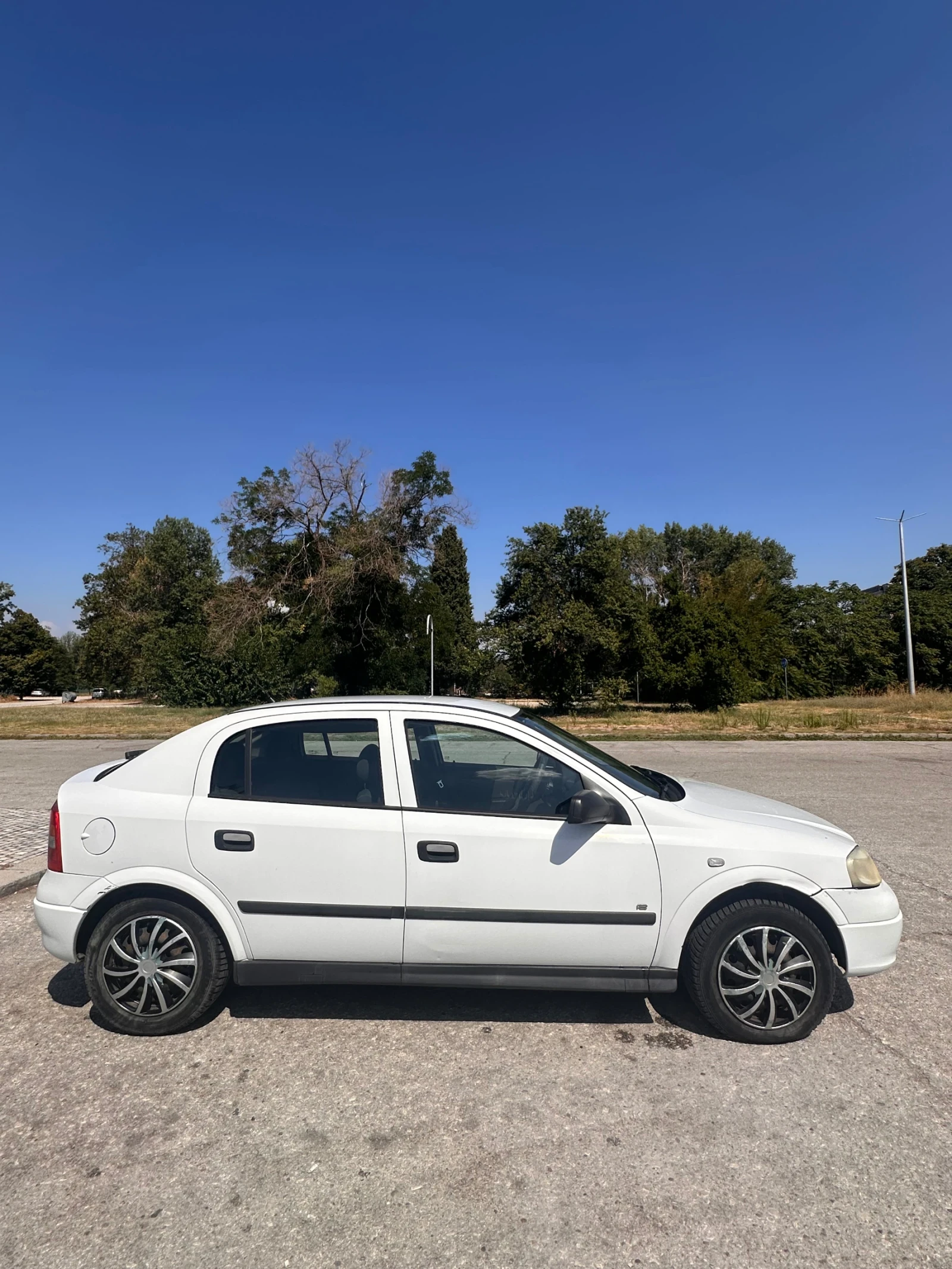 Opel Astra, снимка 3 - Автомобили и джипове - 55972828