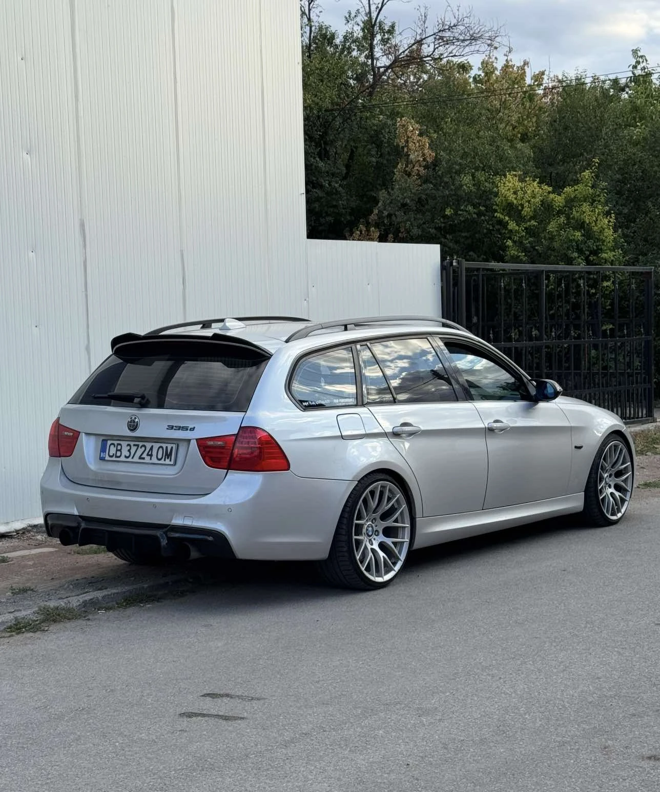 BMW 330, снимка 2 - Автомобили и джипове - 56273388