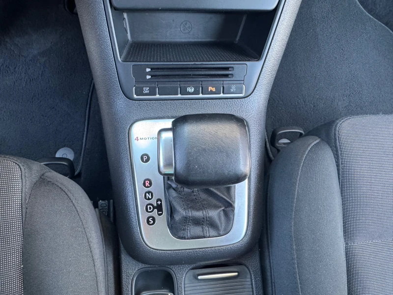VW Tiguan 2.0TDI* NAVI* KAMERA* PARKASISTANS* 100%km* LIZING, снимка 13 - Автомобили и джипове - 51007768