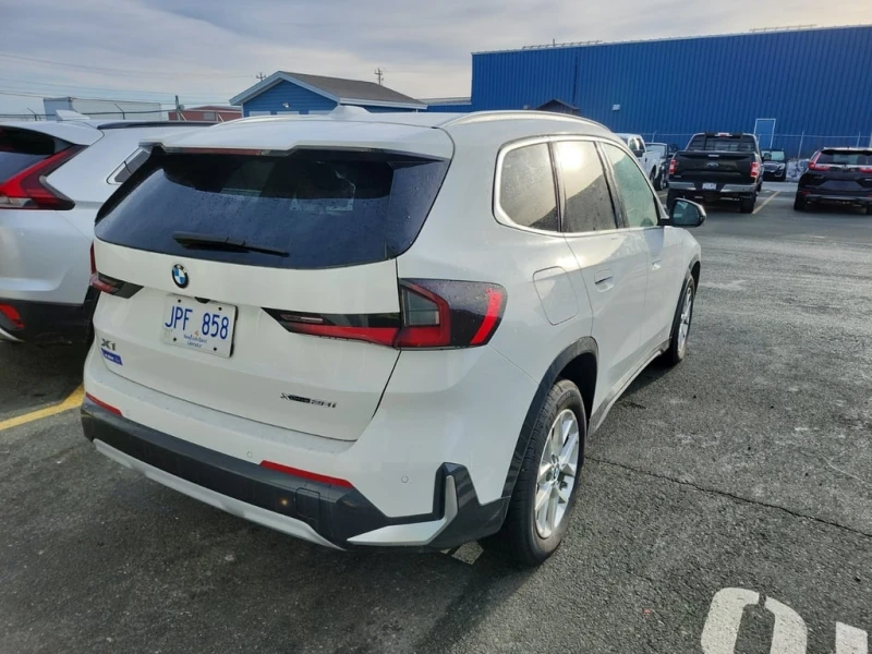 BMW X1 * XDRIVE28I * CARFAX * БЕЗ ПЪРВОНАЧАЛНА ВНОСКА, снимка 3 - Автомобили и джипове - 52861588