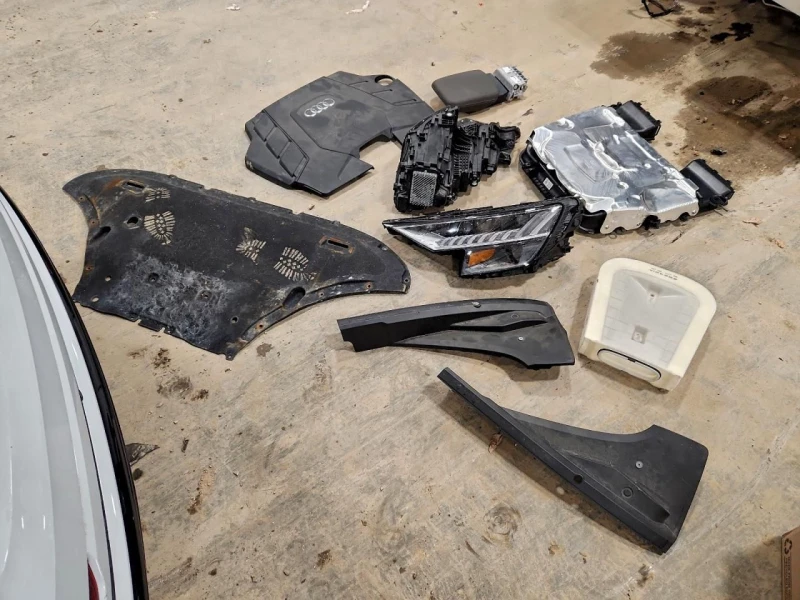 Audi Q8, снимка 13 - Автомобили и джипове - 52967380