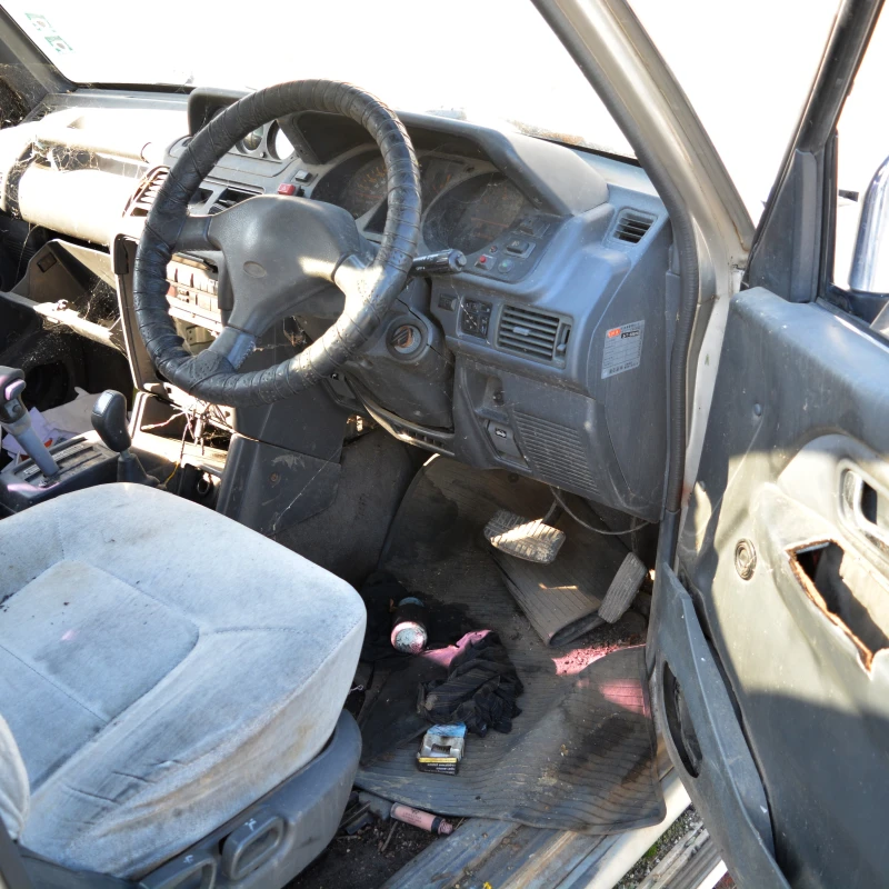 Mitsubishi Pajero 2.5 TD, снимка 5 - Автомобили и джипове - 53111473