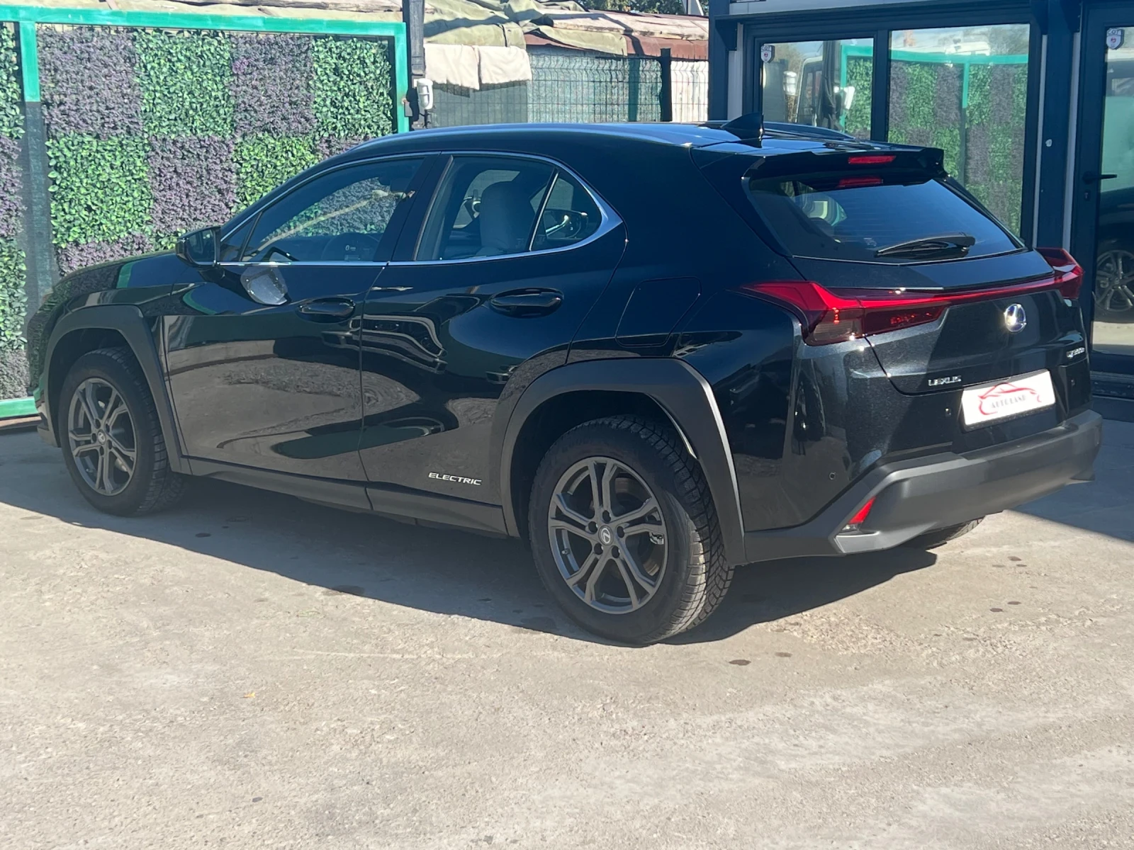 Lexus UX 300e EXECUTIVE/LED/KEYLESS/CAM/ГАРАНЦИЯ/СОБСТВЕН ЛИЗИНГ - изображение 6