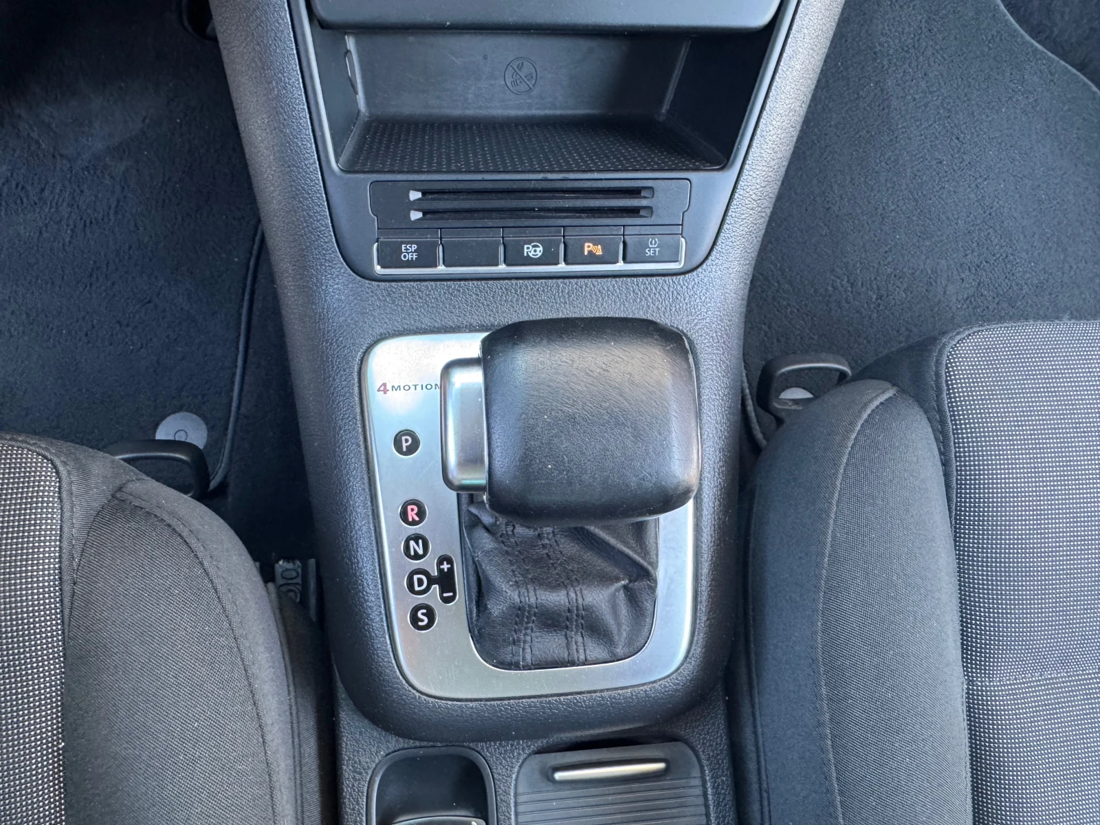 VW Tiguan 2.0TDI* NAVI* KAMERA* PARKASISTANS* 100%km* LIZING | Mobile.bg   13