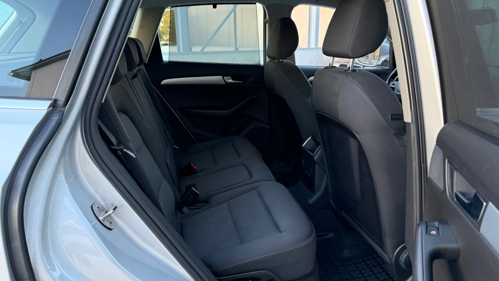 Audi Q5 2.0 TDI/РЪЧКА/ОЧАКВАН ВНОС  - изображение 10