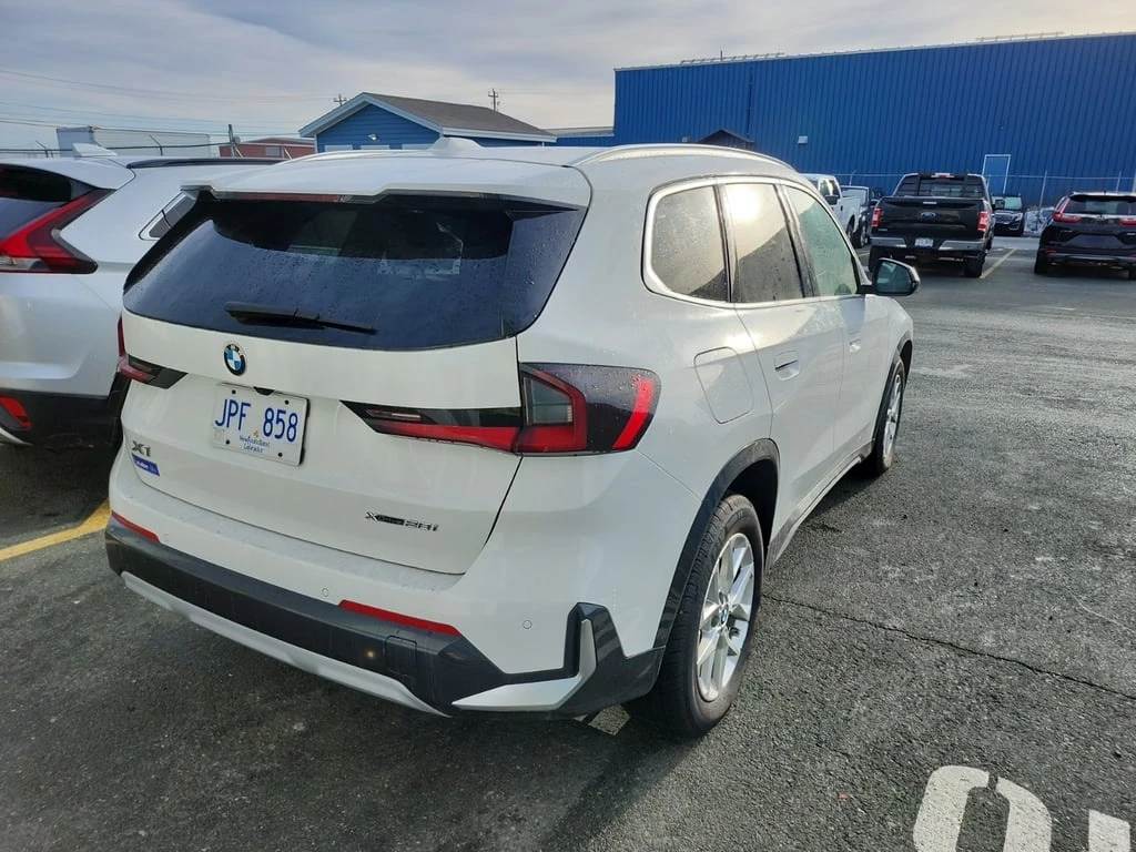 BMW X1 * XDRIVE28I * CARFAX * БЕЗ ПЪРВОНАЧАЛНА ВНОСКА - изображение 3