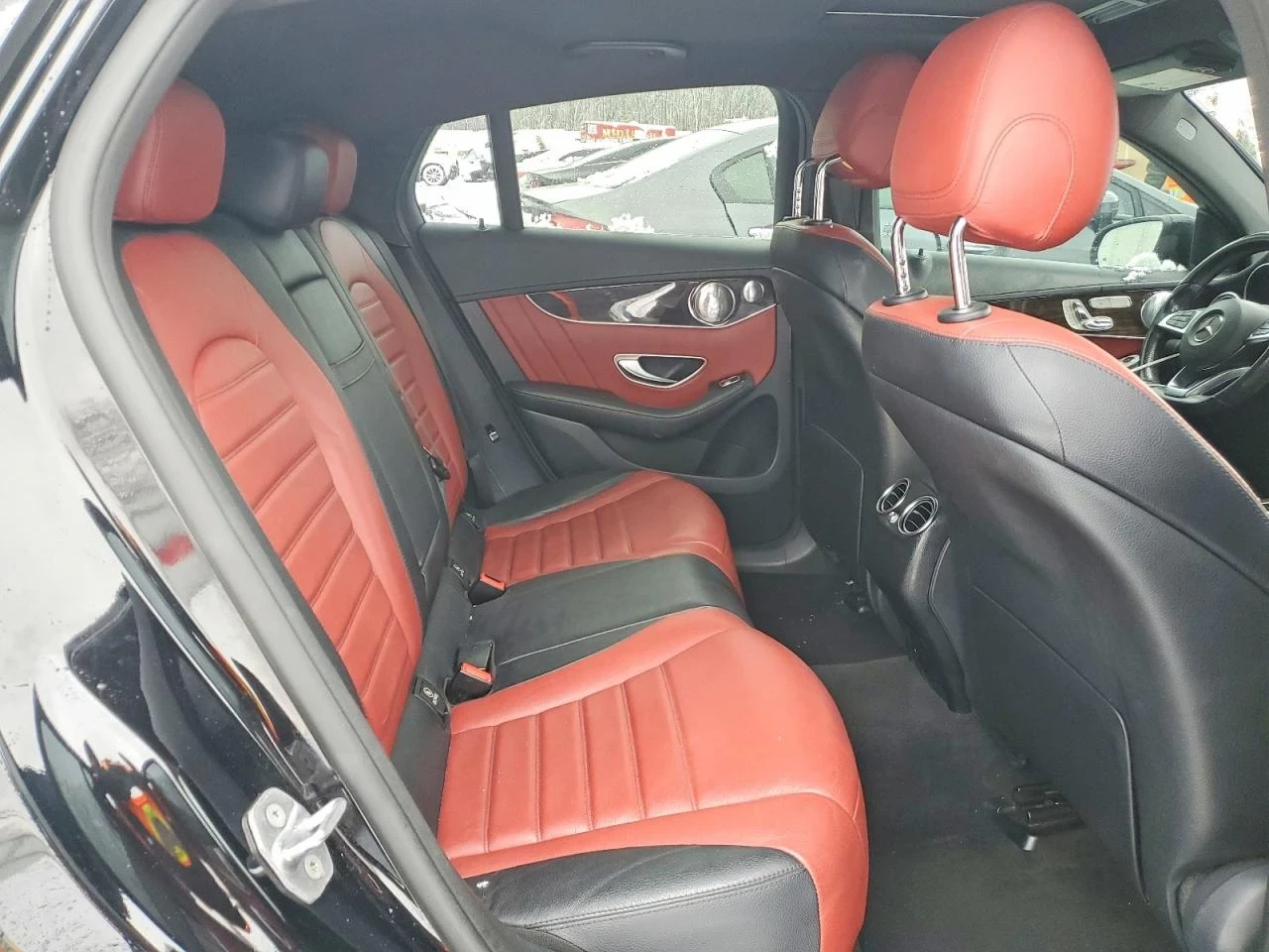 Mercedes-Benz GLC 300 4MATIC COUPE - изображение 9