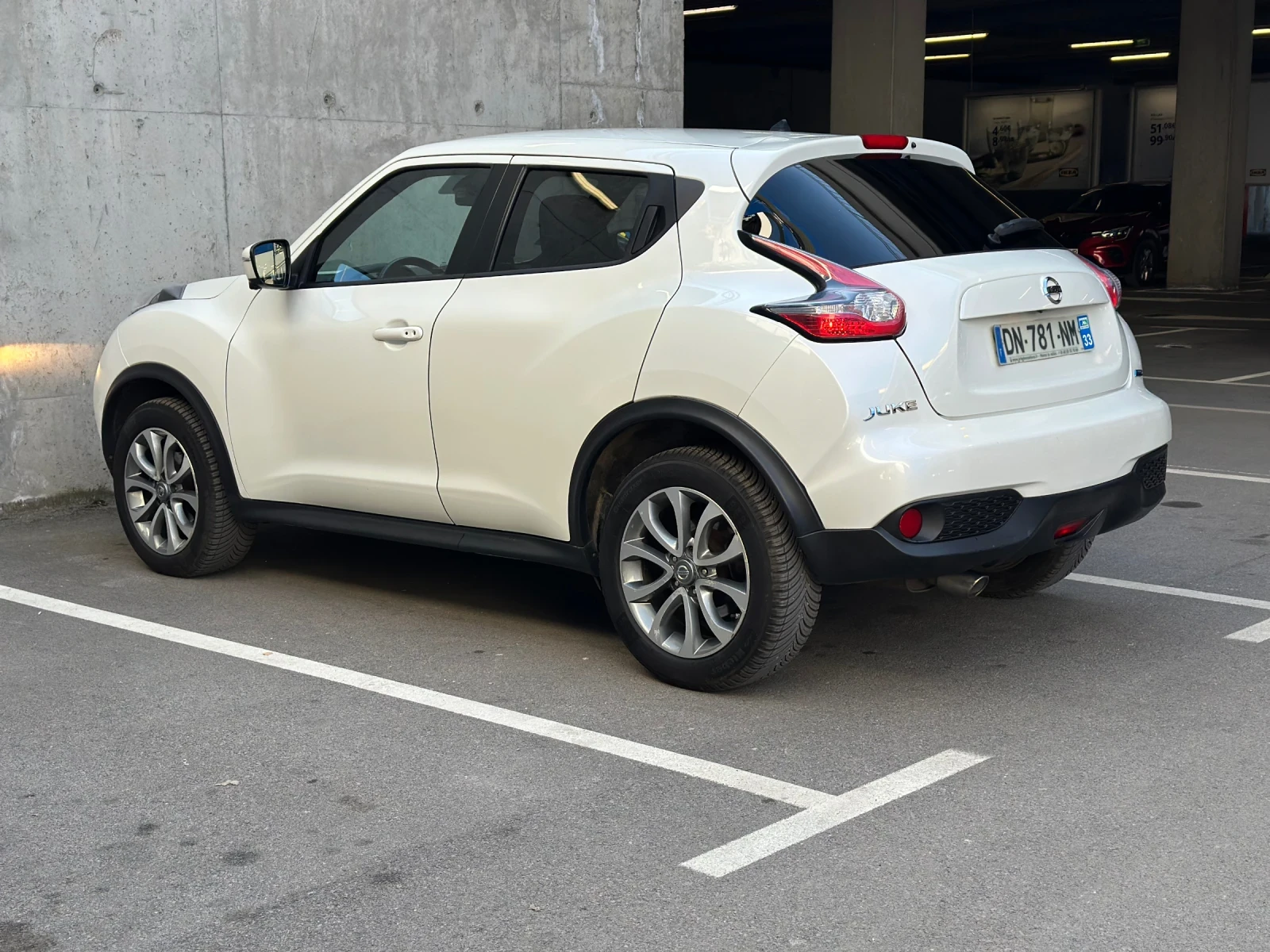 Nissan Juke 1.5 DCI / 360 камери / Tekna изпълнение, снимка 4 - Автомобили и джипове - 54079102