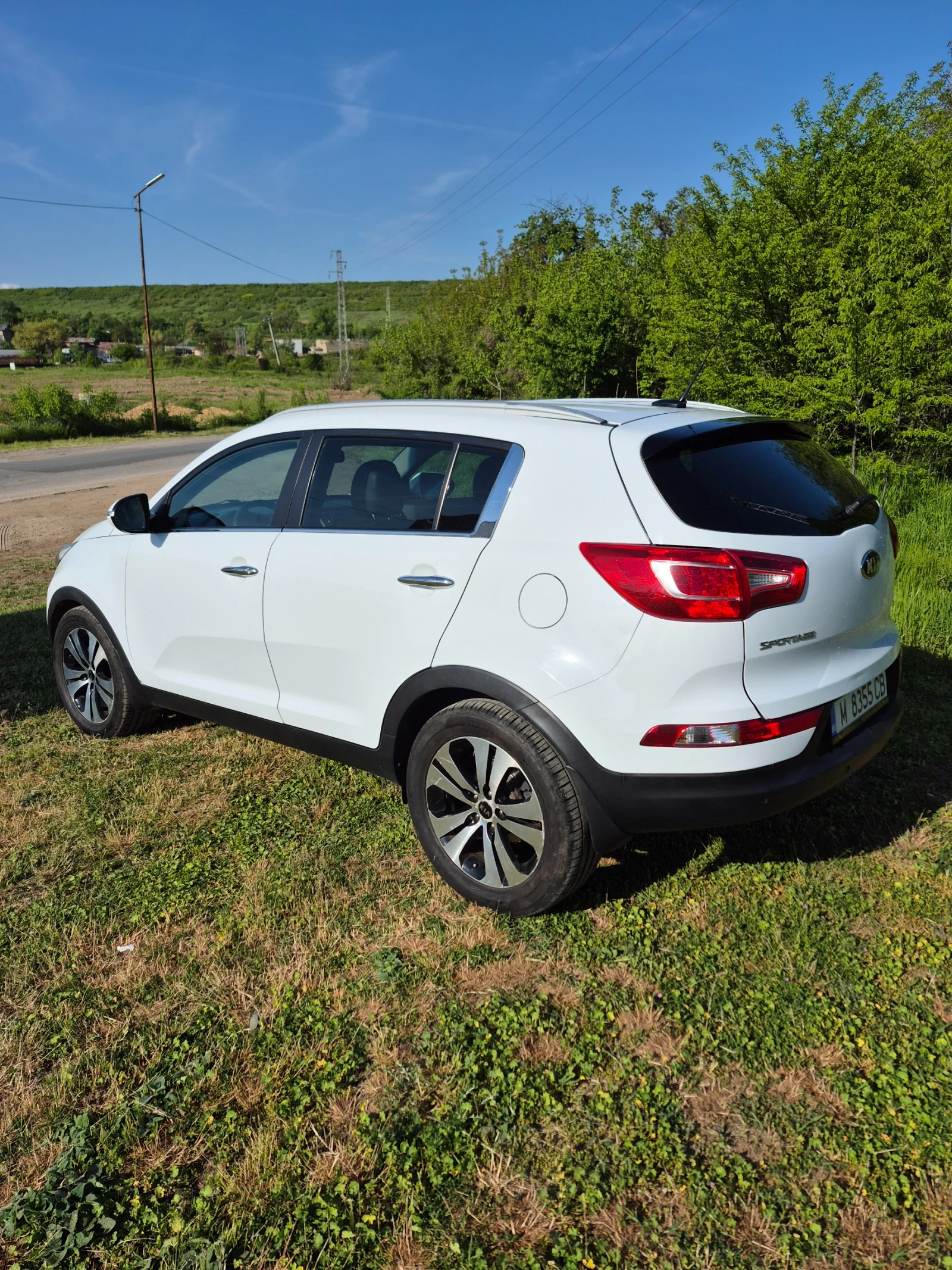 Kia Sportage, снимка 6 - Автомобили и джипове - 54341119