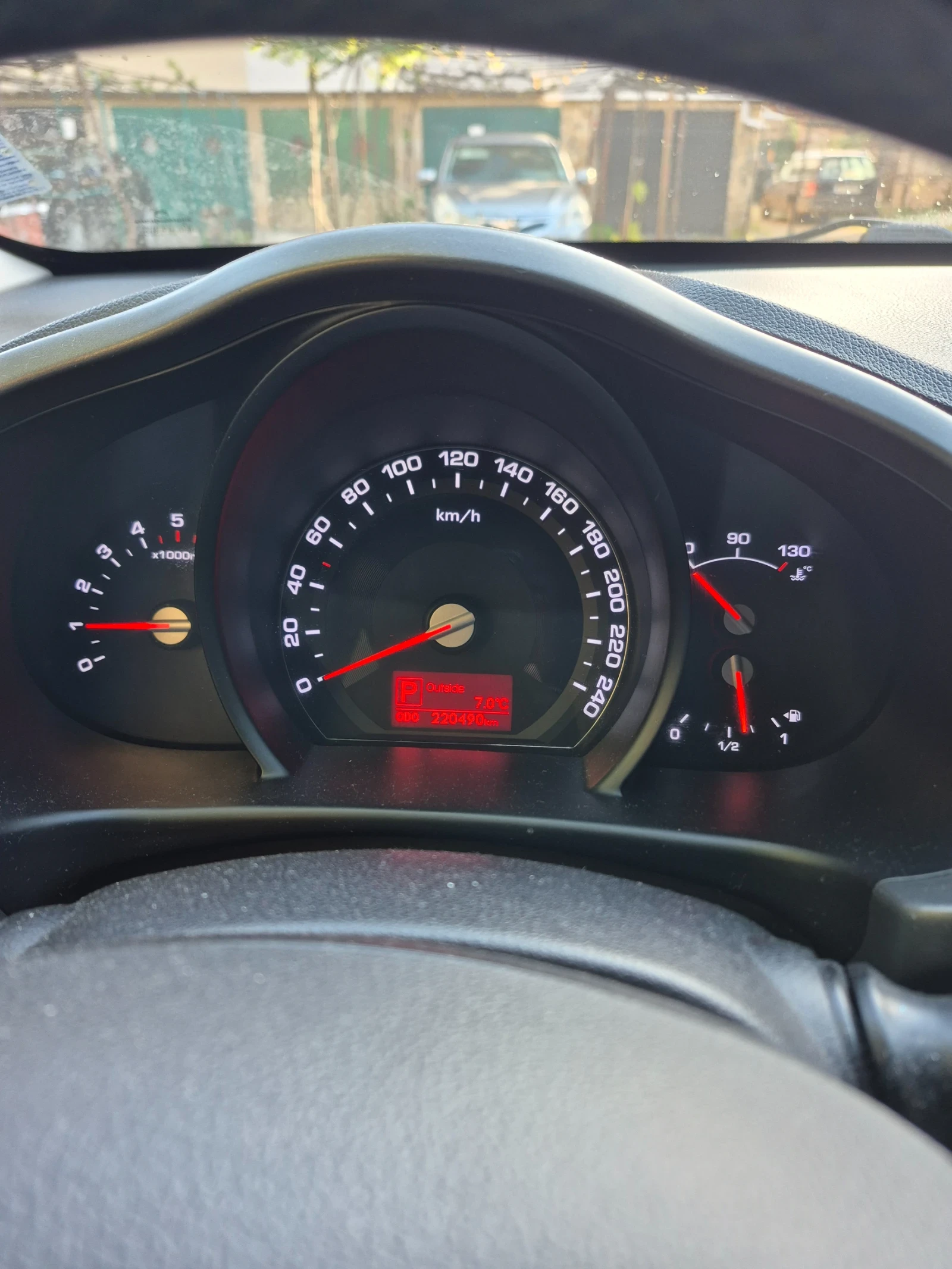 Kia Sportage, снимка 13 - Автомобили и джипове - 54341119