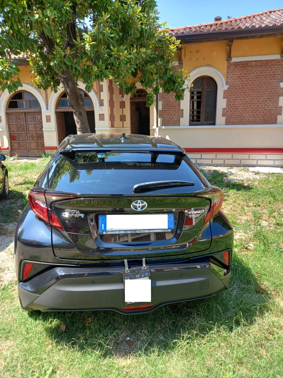 Toyota C-HR 1.8H Trend Black Edition Facelift, снимка 3 - Автомобили и джипове - 56009473