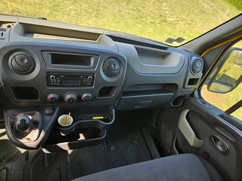 Renault Master, снимка 10 - Бусове и автобуси - 48274543