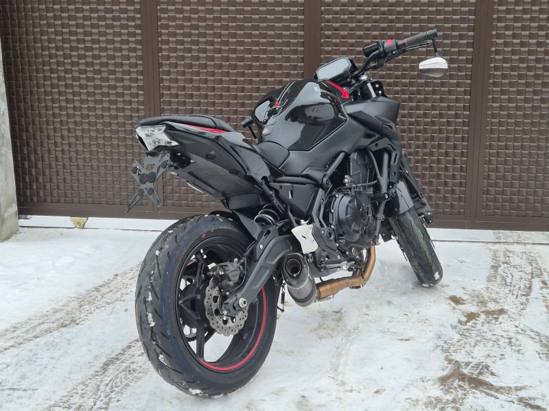 Kawasaki Z 650 В гаранция! , снимка 4 - Мотоциклети и мототехника - 53286667