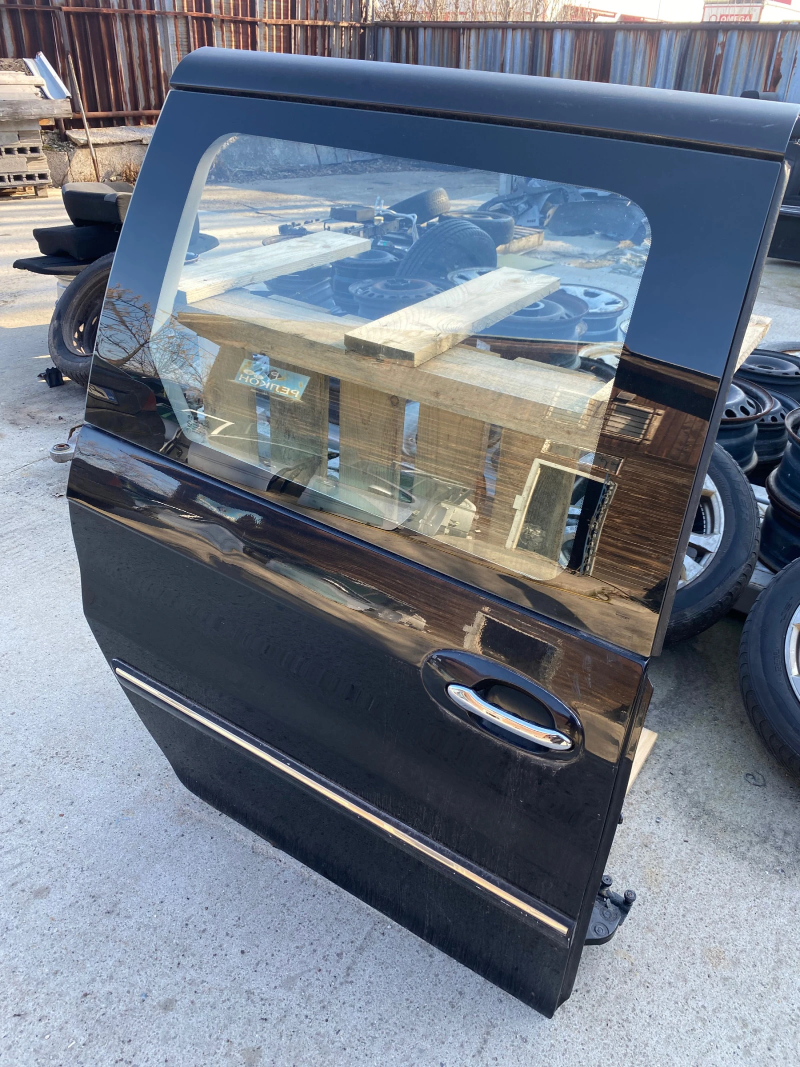       2006 . | Mobile.bg   5