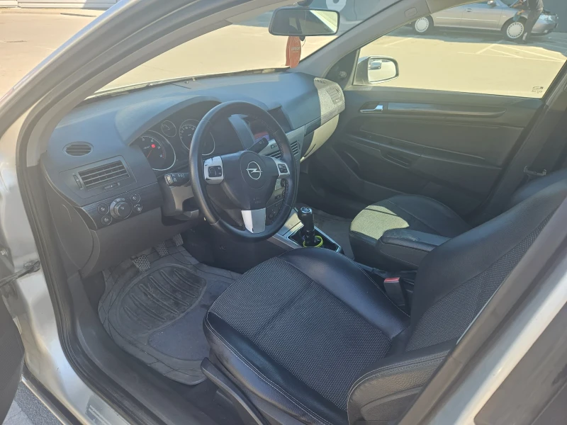 Opel Astra, снимка 8 - Автомобили и джипове - 47741043