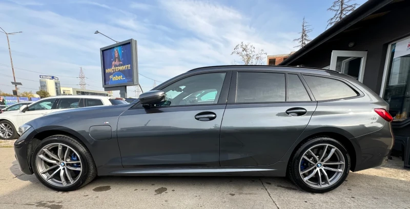 BMW 330 e xDrive Plug-in Hibrid M-SPORT LASER ГАРАНЦИЯ , снимка 2 - Автомобили и джипове - 47765592