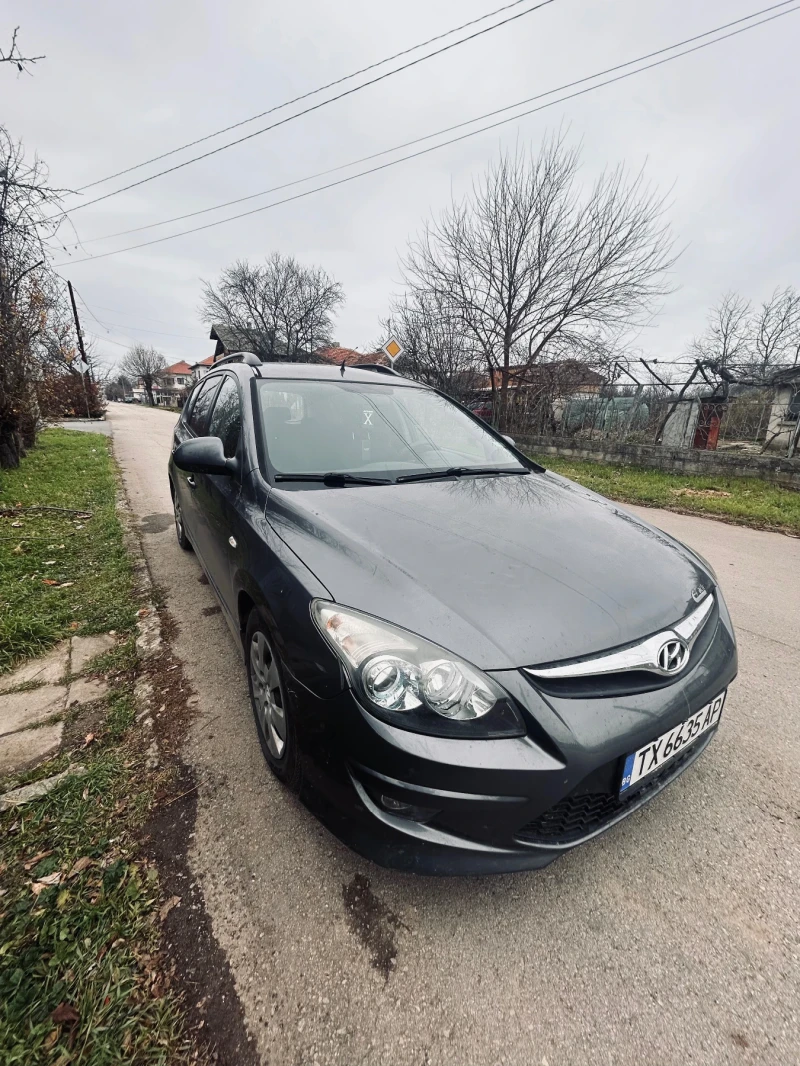 Hyundai I30 i30 CW, снимка 1 - Автомобили и джипове - 48111952