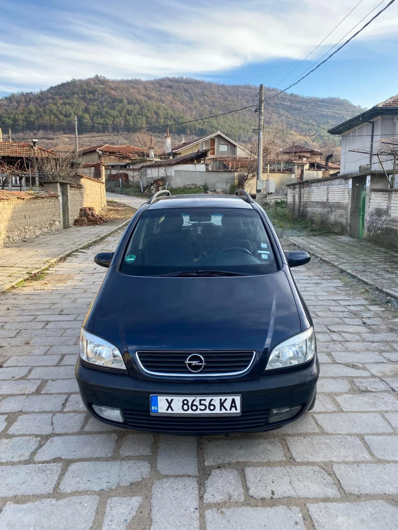 Opel Zafira 1.8 Газ/Бензин, снимка 1 - Автомобили и джипове - 48501373