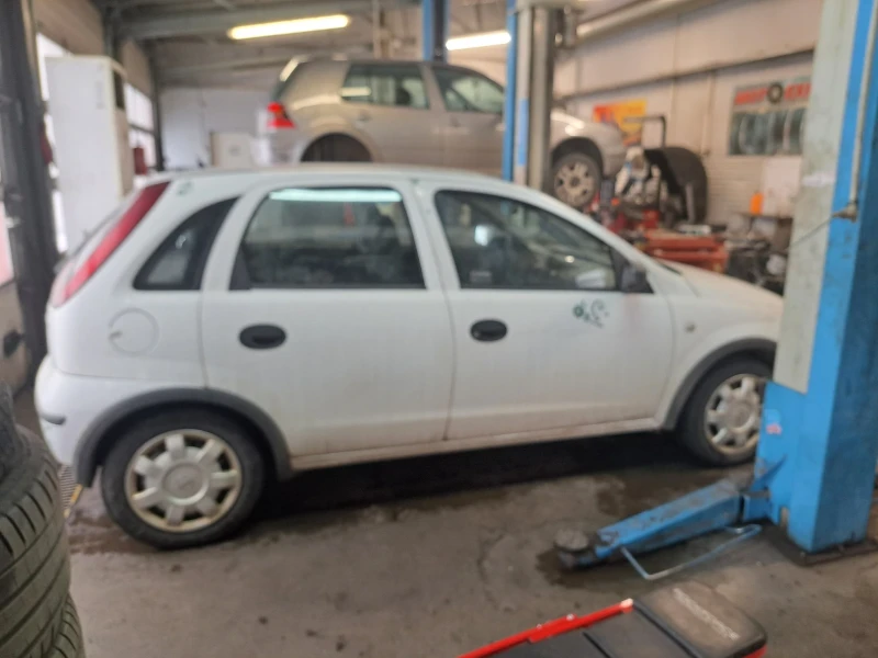 Opel Corsa, снимка 9 - Автомобили и джипове - 48639230