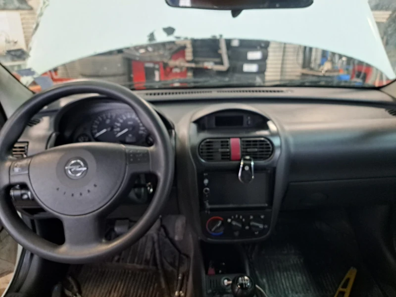 Opel Corsa, снимка 1 - Автомобили и джипове - 48639230