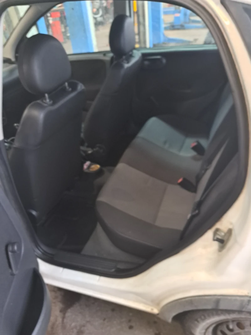 Opel Corsa, снимка 2 - Автомобили и джипове - 48639230