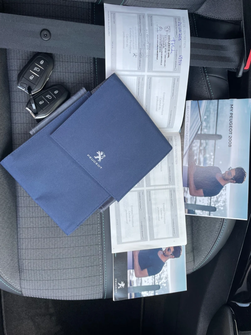 Peugeot 2008, снимка 13 - Автомобили и джипове - 52810577