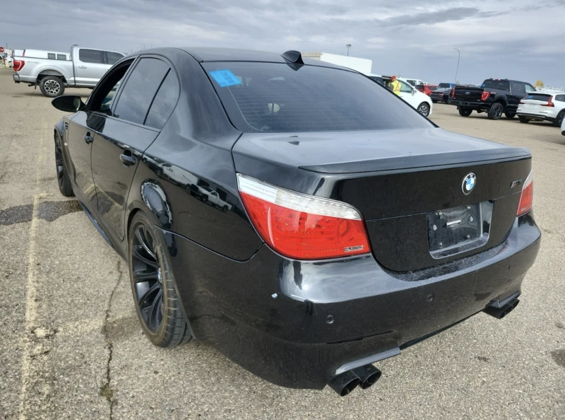 BMW M5 V10* Automatic* АВТОКРЕДИТ, снимка 3 - Автомобили и джипове - 52749626