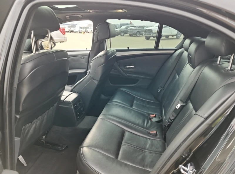 BMW M5 V10* Automatic* АВТОКРЕДИТ, снимка 11 - Автомобили и джипове - 52749626