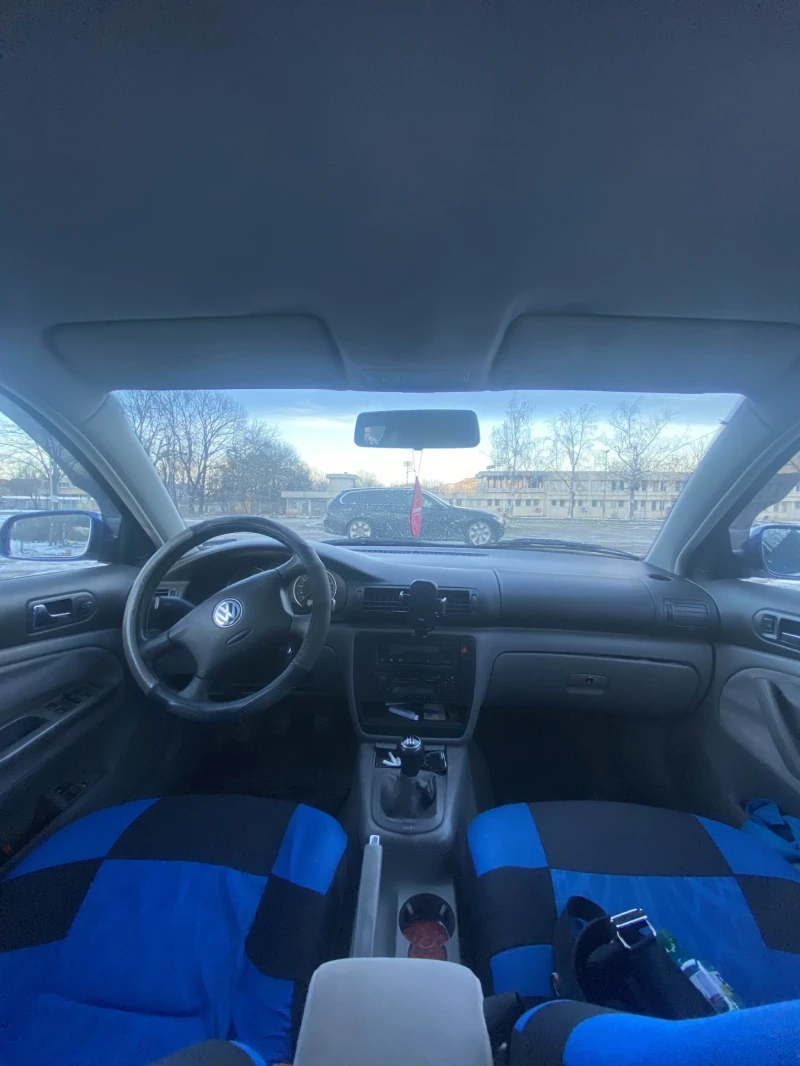VW Passat 1.8 turbo, снимка 3 - Автомобили и джипове - 53483565
