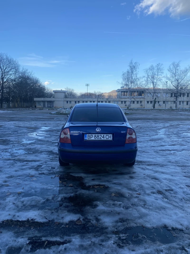 VW Passat 1.8 turbo, снимка 2 - Автомобили и джипове - 53483565