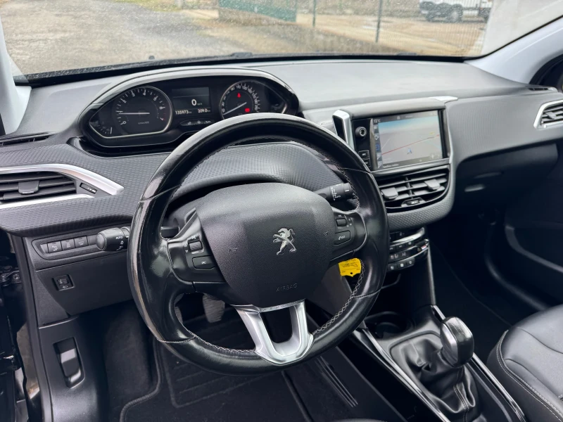 Peugeot 2008 1.2T * ALLURE* NAVI* PANO* SERVICE* , снимка 10 - Автомобили и джипове - 53497328