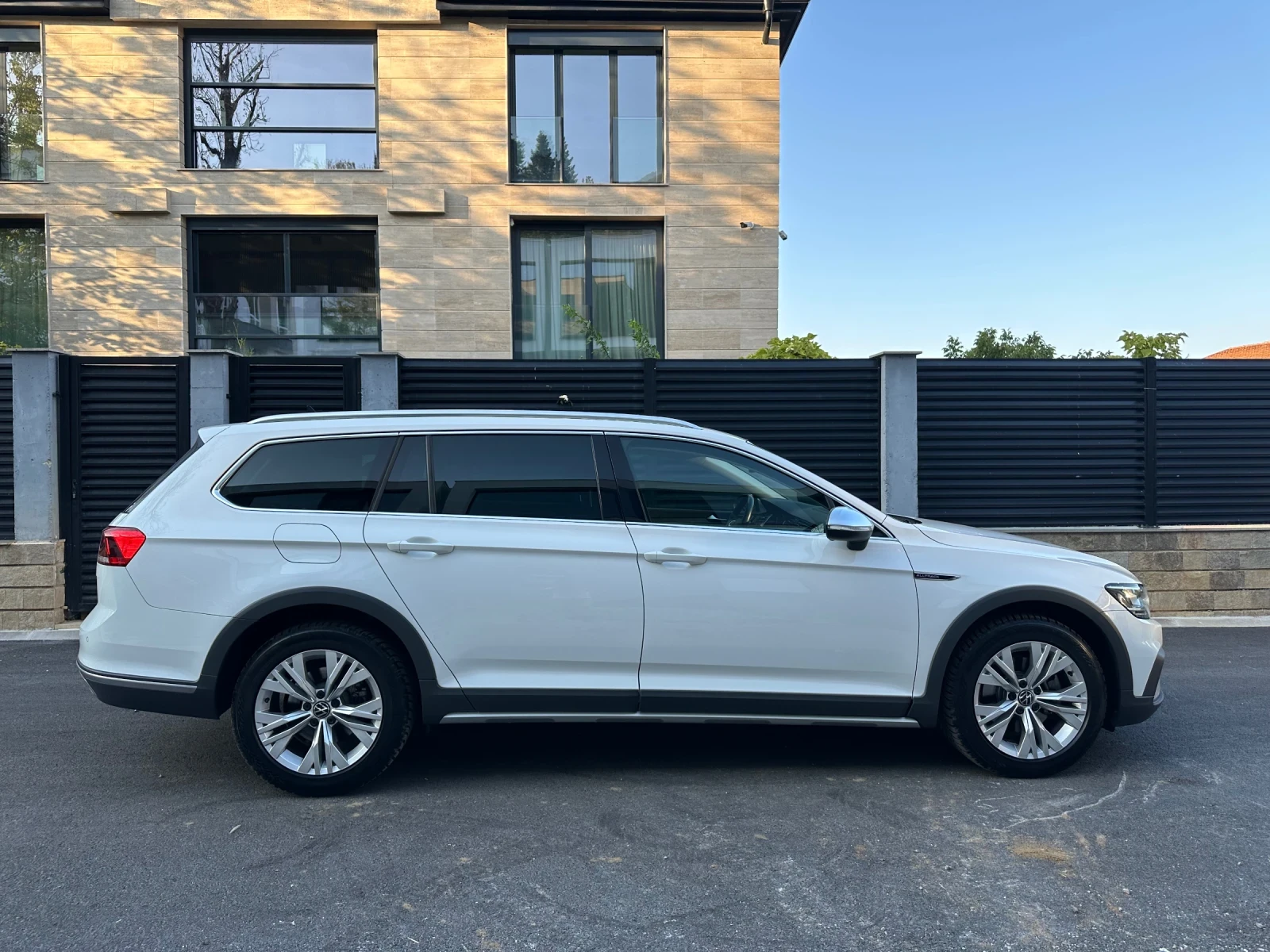 VW Alltrack 2.0TDI_FaceLift_Digital - изображение 4