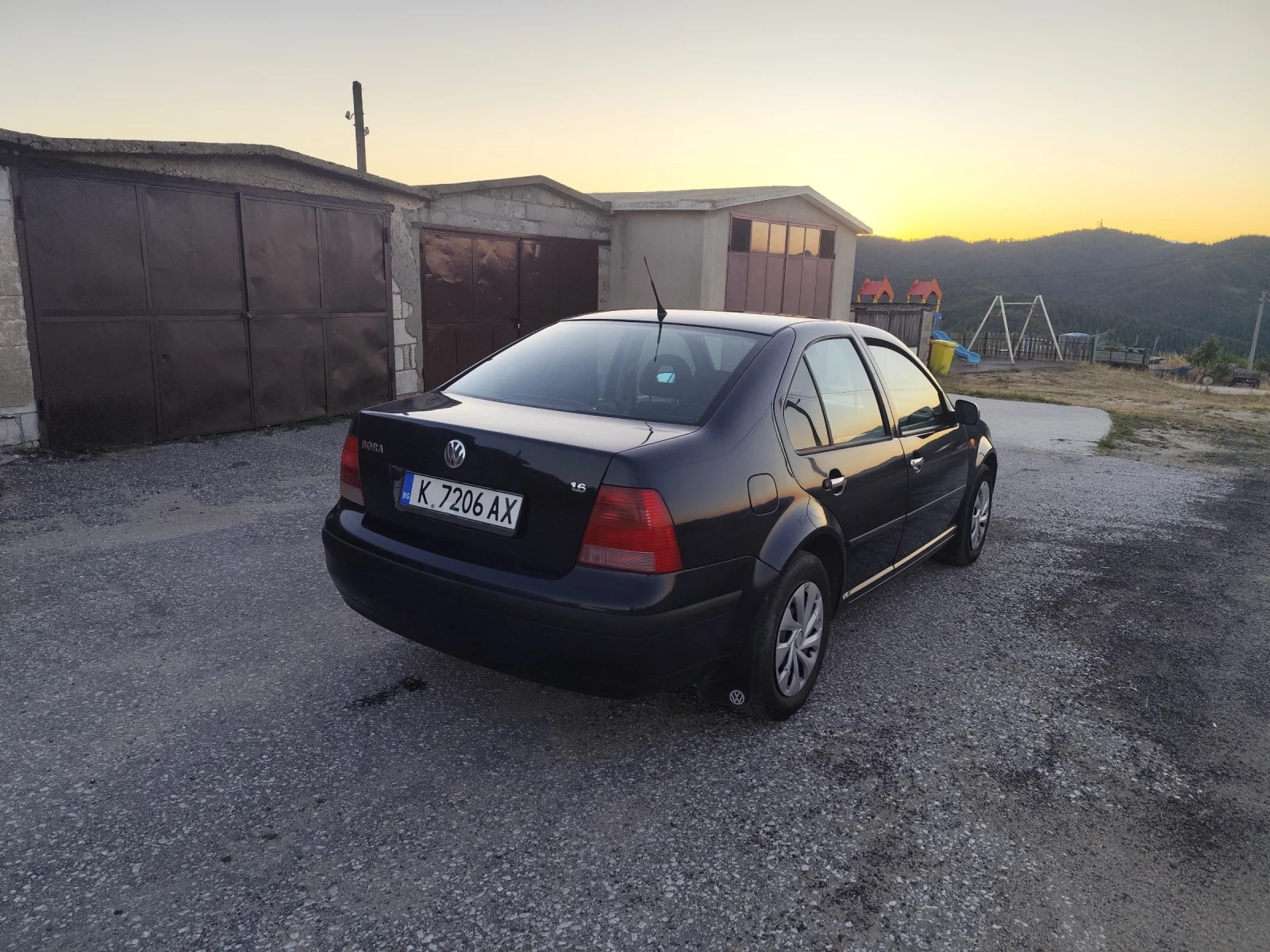VW Bora 1.6 Газов инж. - изображение 5