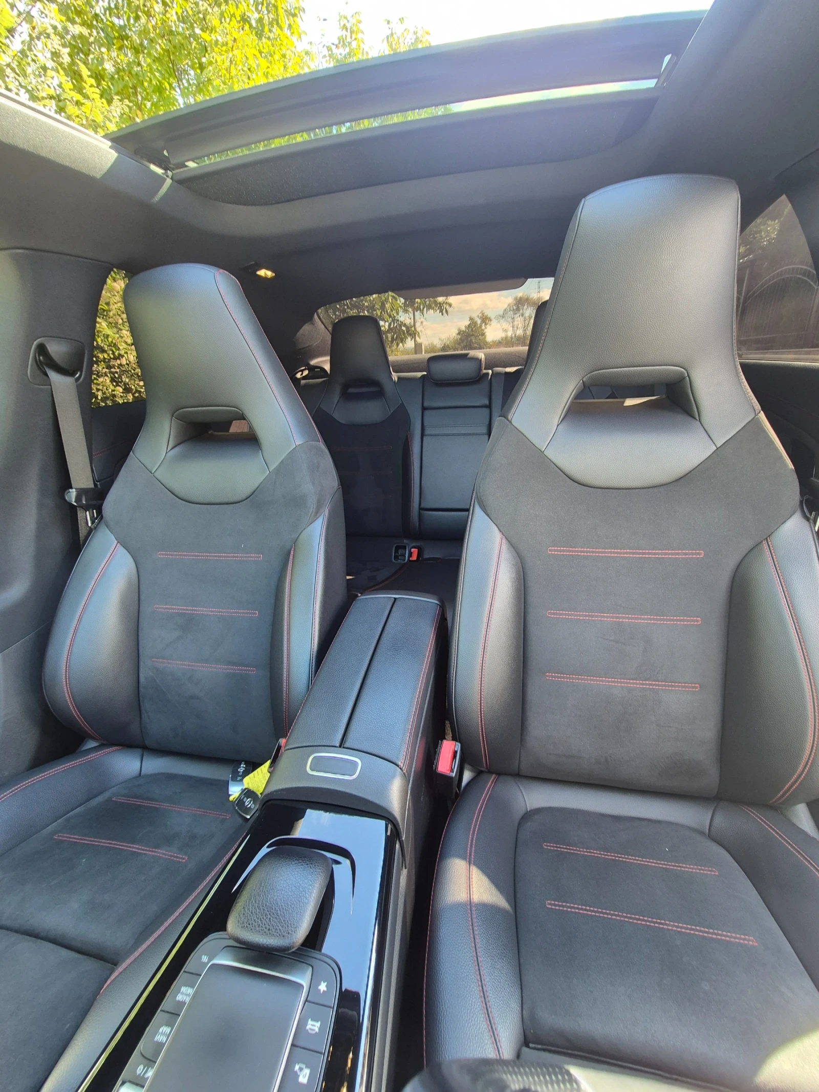 Mercedes-Benz CLA 200 D/AMG/Top - изображение 9