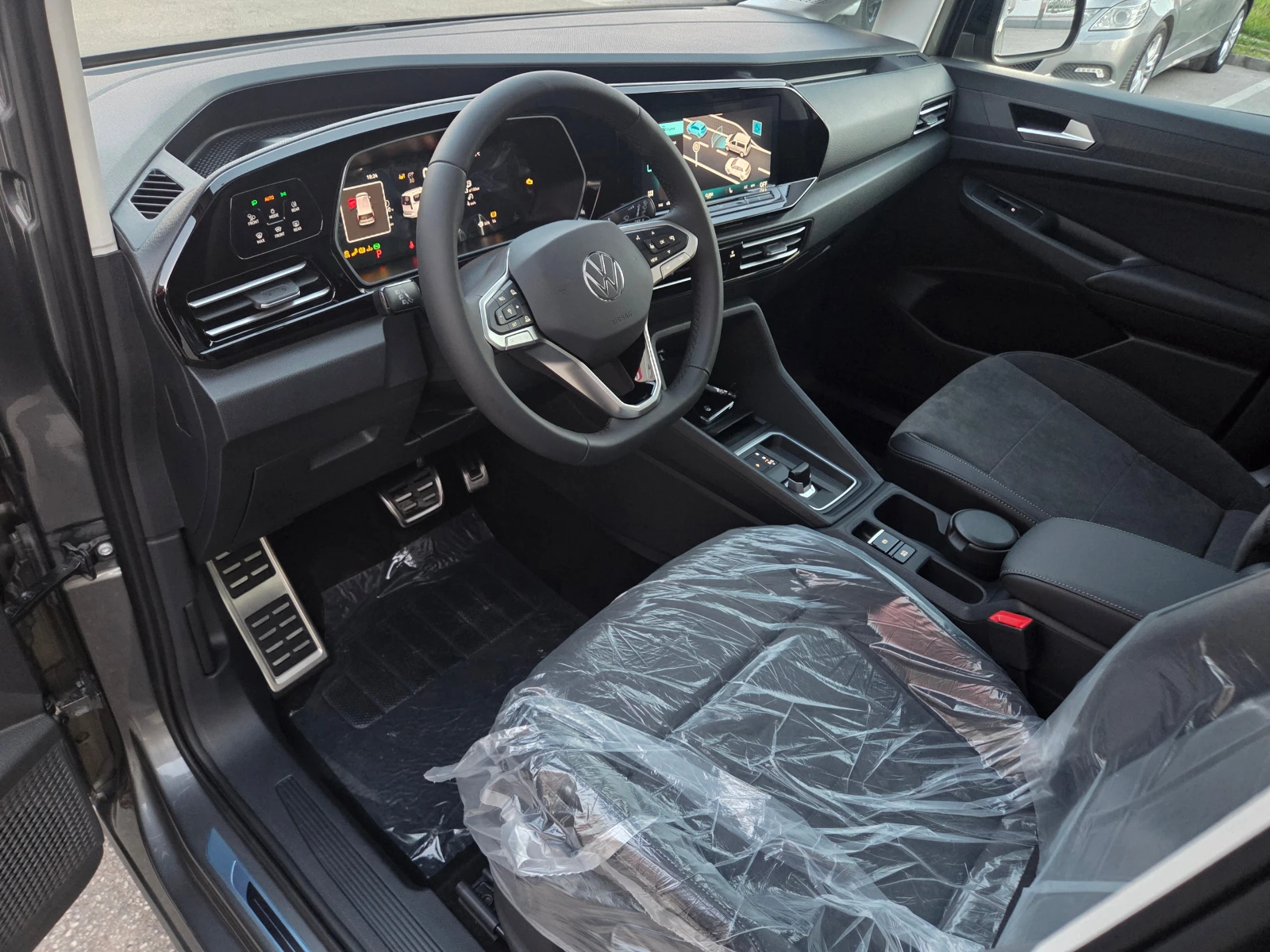 VW Caddy 2.0d-AT-HOB!!!Гаранция!!!, снимка 9 - Автомобили и джипове - 53818479