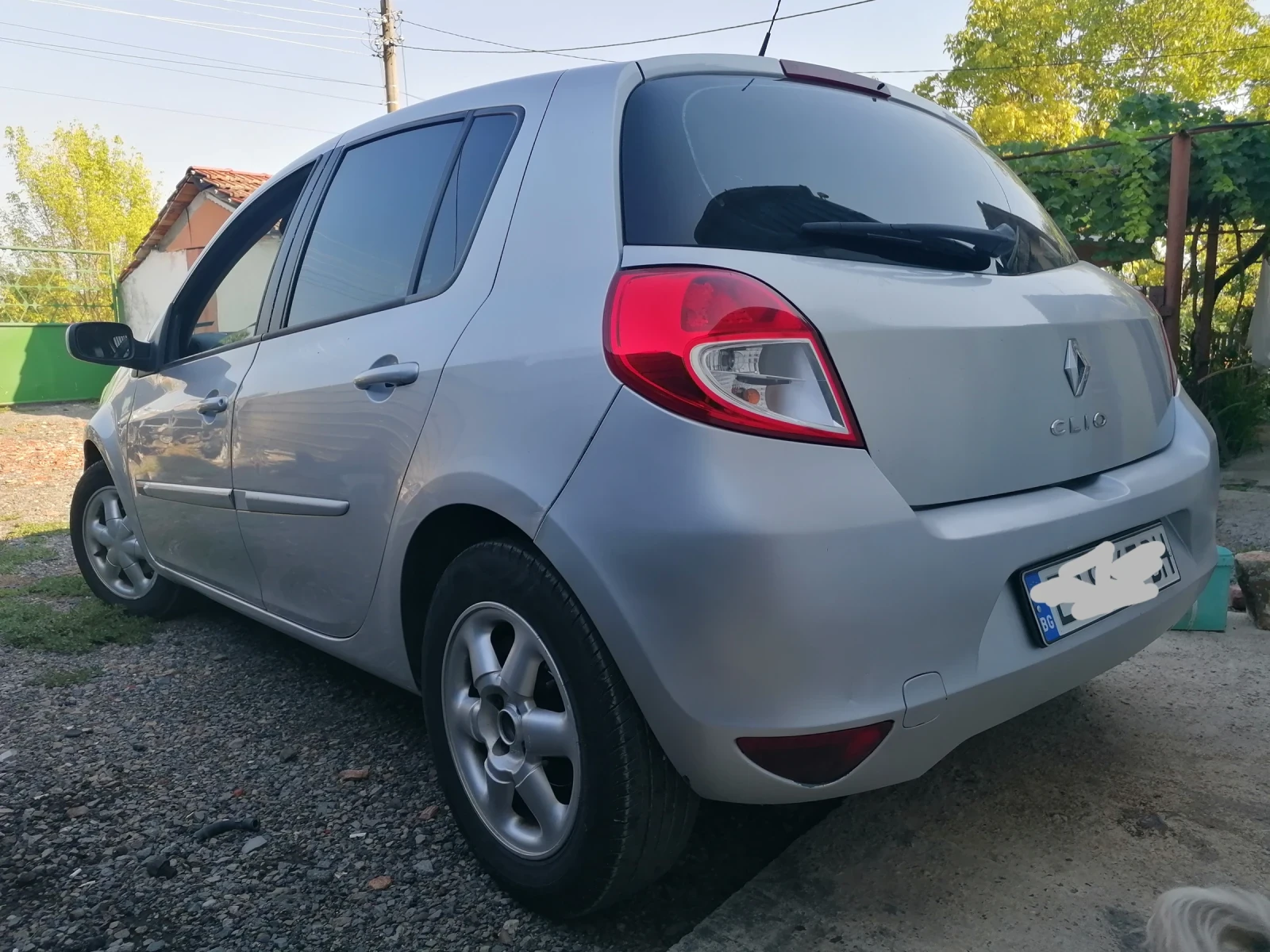 Renault Clio 1.2Клима/Газ , снимка 3 - Автомобили и джипове - 54320230