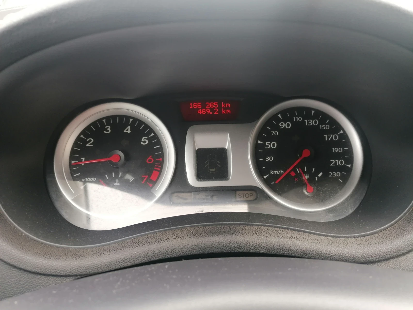 Renault Clio 1.2Клима/Газ , снимка 12 - Автомобили и джипове - 54320230