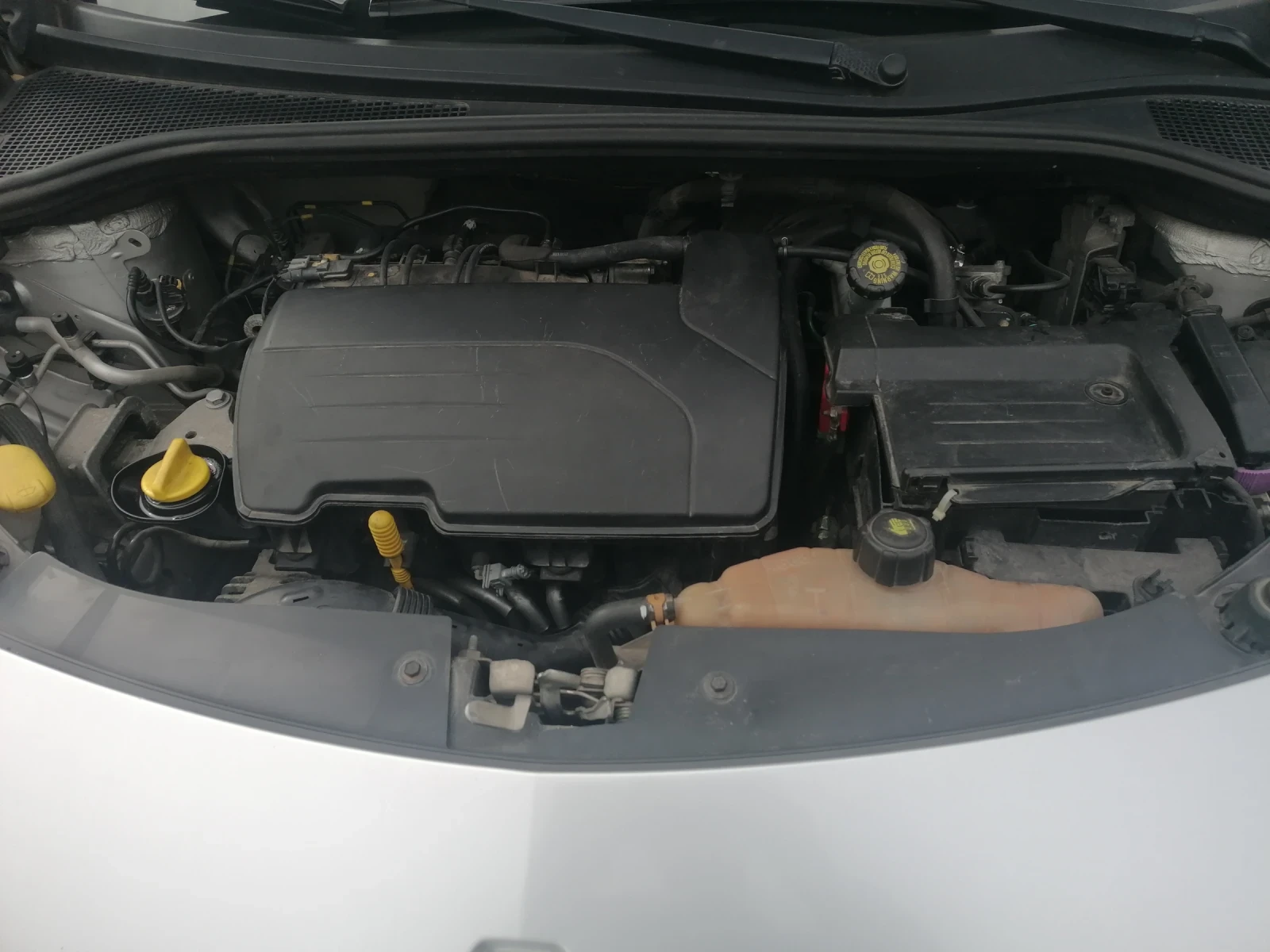 Renault Clio 1.2Клима/Газ , снимка 13 - Автомобили и джипове - 54320230