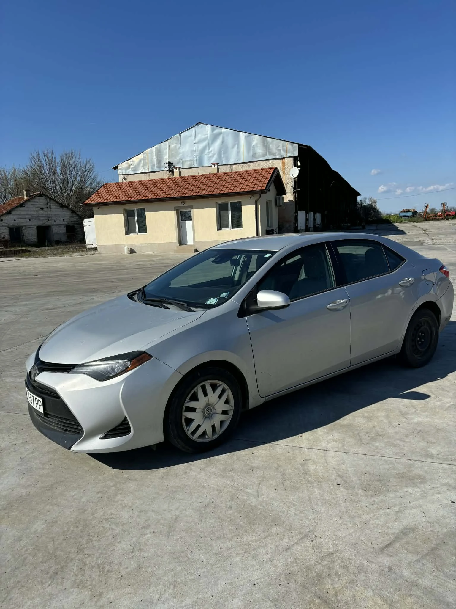 Toyota Corolla 1.8L I-4 DOHC, VVT, 139HP Front Whe, снимка 3 - Автомобили и джипове - 54417047